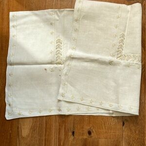 Vintage Ivory Embroidered Square Linen Tablecloth